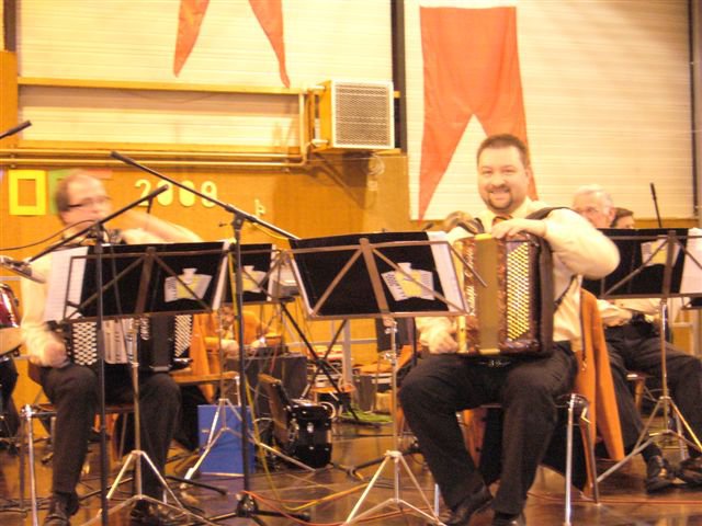 2008-03-30  CHANT ET ACCORDEON SANS FRONTIERES 030